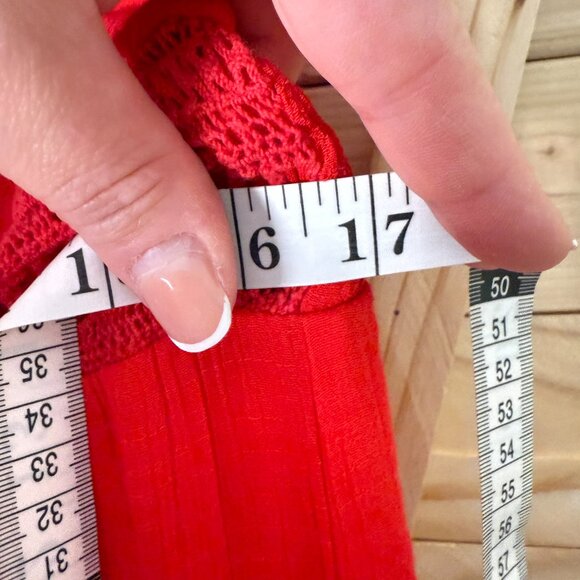 Extra Large, Red, Strapless Dress. - Picture 5 of 8